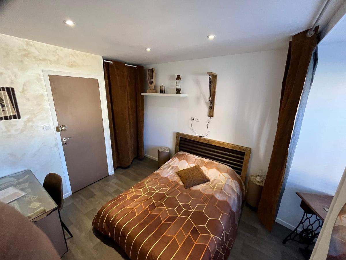 Chambres D'Hotes A La Forge Du Coglais La Selle-en-Cogles Dış mekan fotoğraf